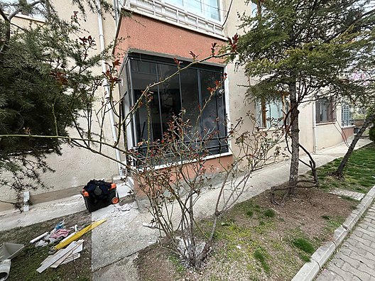 SEĞMENLER MAHALLESİ GENİŞ 1+1 SONGÜLEN SİTESİNDE EŞYASIZ