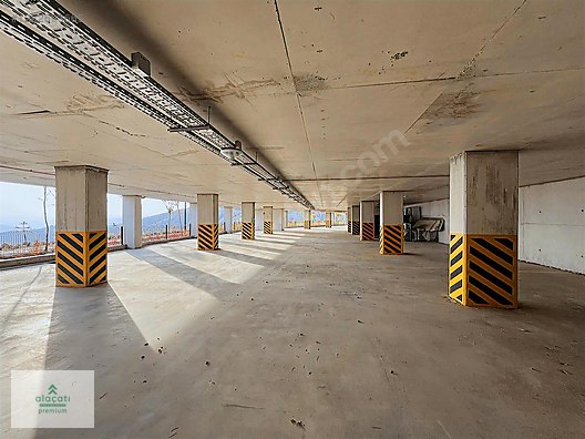 ALAÇATI'DAN, Oksijen Oran'da, 8.Katta, Vadi ve Göl Manzaralı 3+1