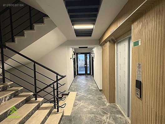 ALAÇATI'DAN İNCEK'TE BULVARA 60 M MESAFEDE ARA KAT EŞYALI 1+1