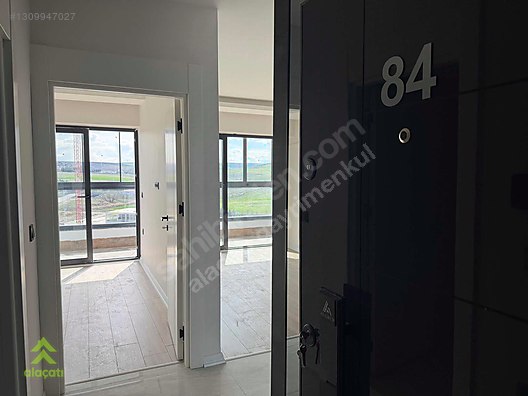 ALAÇATI^DAN VİOLE YAŞAMKENT'TE CAMBALKON MARKET OTOBÜS YAKINI1+1